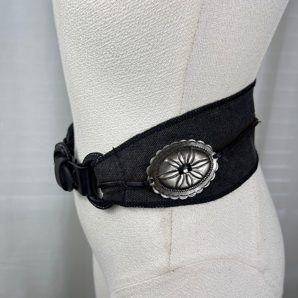 Unbranded Black Canvas Leather Wide Waist Belt Silver Concho Western Boho 29.5in - Picture 11 of 13